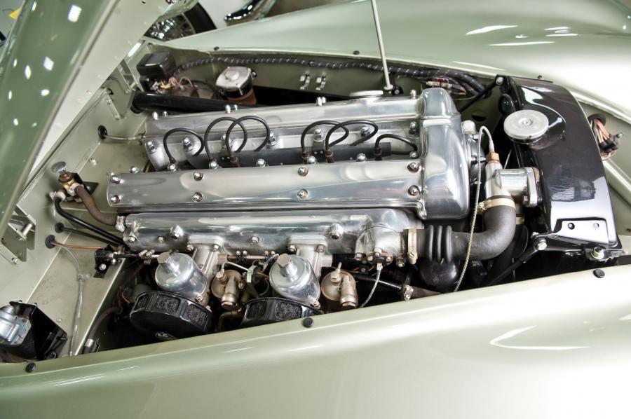  Jaguar XK120 Roadster 1952 года  (фото 25 из 25)